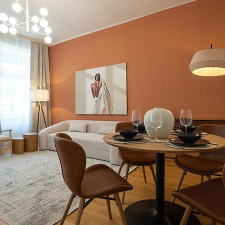 Bright 3-Room Apartment With A King-Size Bed Viyana Dış mekan fotoğraf