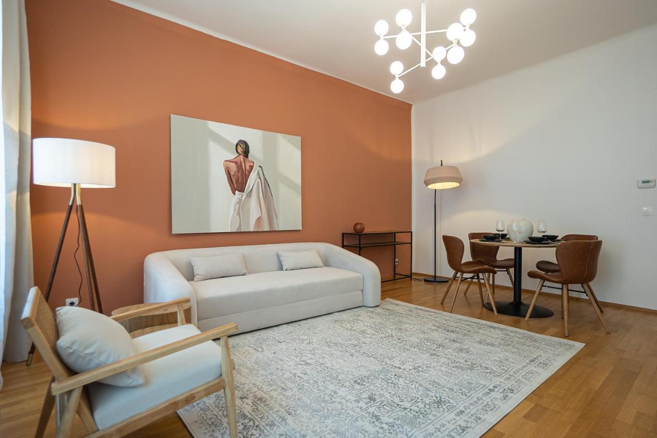 Bright 3-Room Apartment With A King-Size Bed Viyana Dış mekan fotoğraf